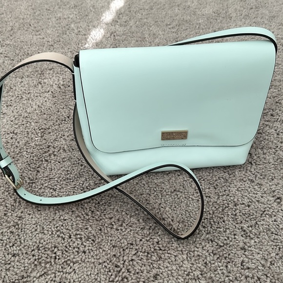 Kate Spade ♠️ purse - Picture 2 of 4